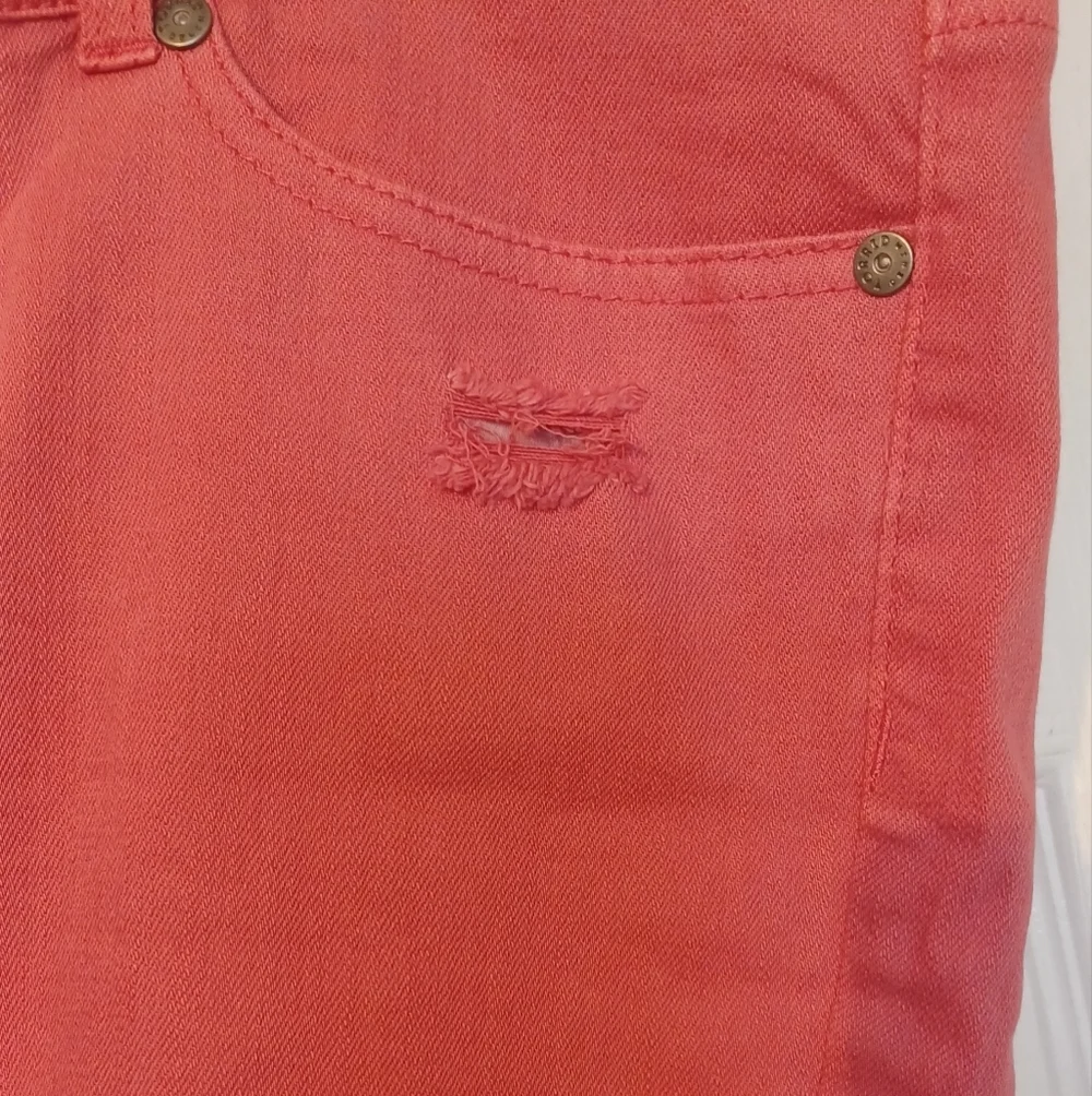 Torrid Distressed Denim Shorts - Picture 3 of 9